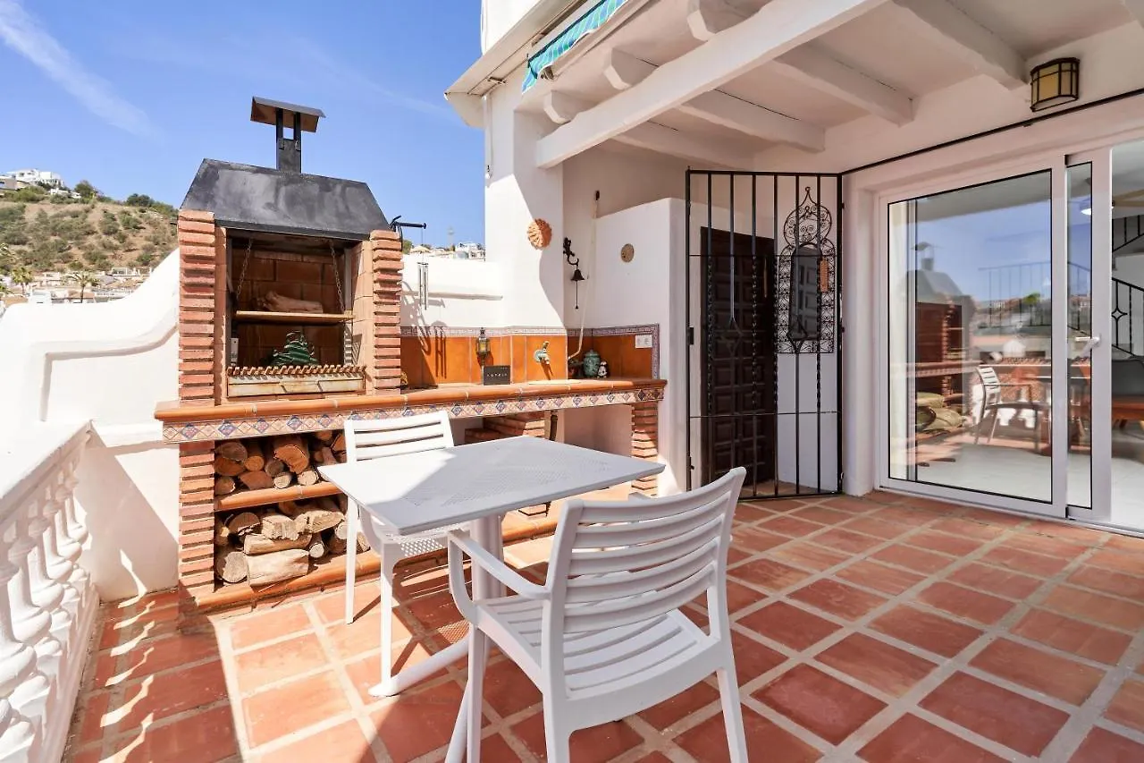 Tropicana Casa Verde 네르하 펜션